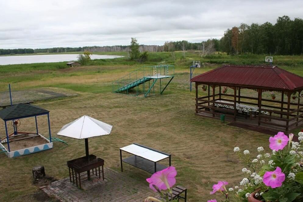 фото — Загородный коттедж «Лебяжье»